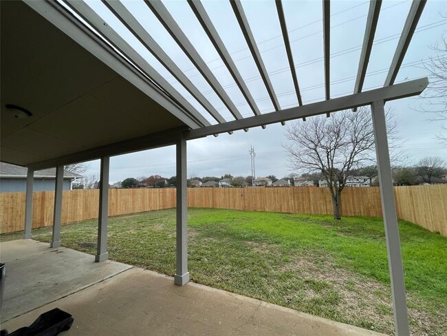 Building Photo - 14828 Single Trce