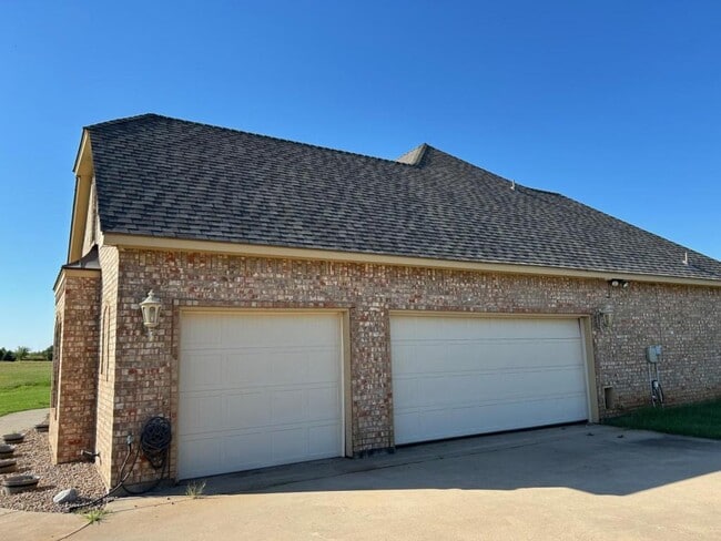 Building Photo - 1321 Poko Mountain Ln