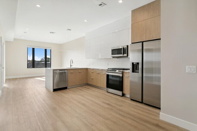 Building Photo - 6800 Polk St