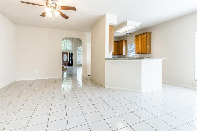 Building Photo - 1138 Evandale Ln