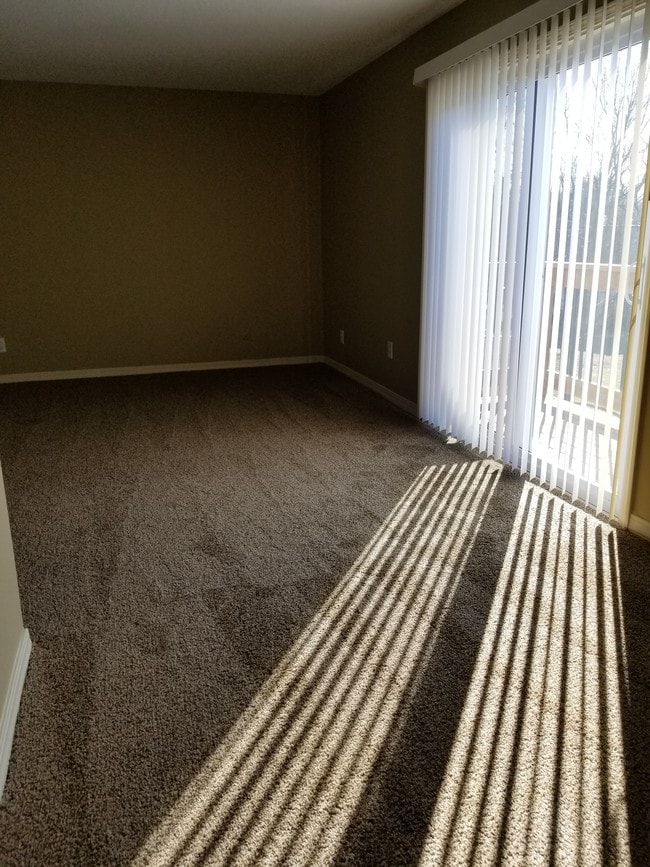 Sheridan Crossing 600604 S Harrison St Olathe KS 66061 Apartment