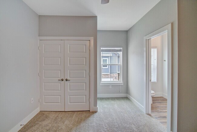 Building Photo - 28325 Birnham Woods Dr