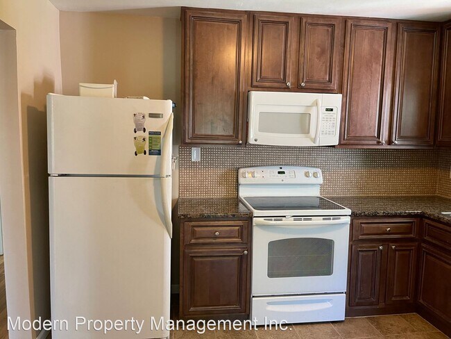 Building Photo - 3 br, 2 bath House - 398 Bradford Dr