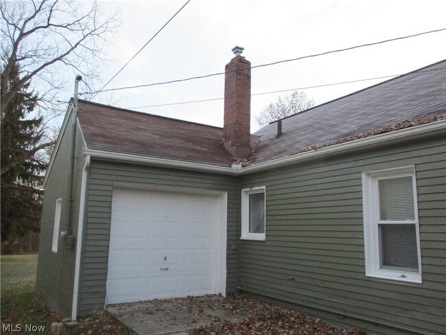 Building Photo - 15794 Grove St