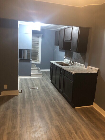 Building Photo - 21059 Glen Lodge Rd