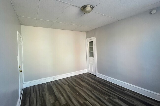 Building Photo - 1242 W Allegheny Ave