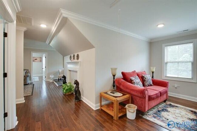 Building Photo - 217 Buddy Tate Ln