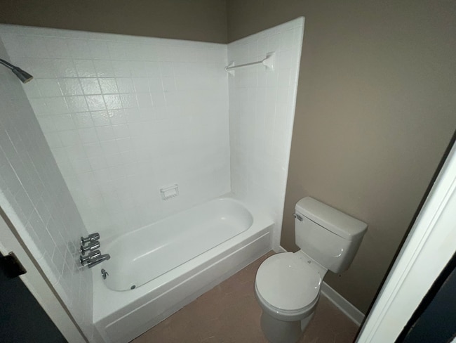 Building Photo - 2318 Breckinridge Rd