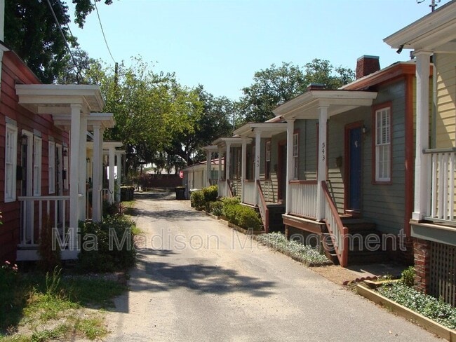 Building Photo - 547 E Macon St