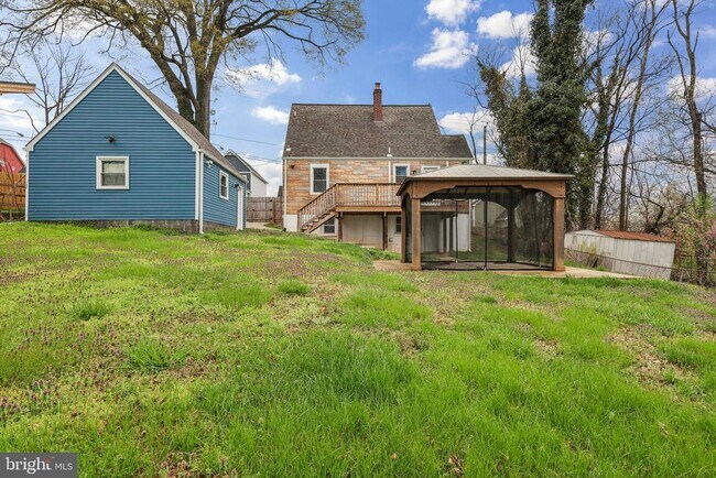 Building Photo - 1404 Beaver Heights Ln