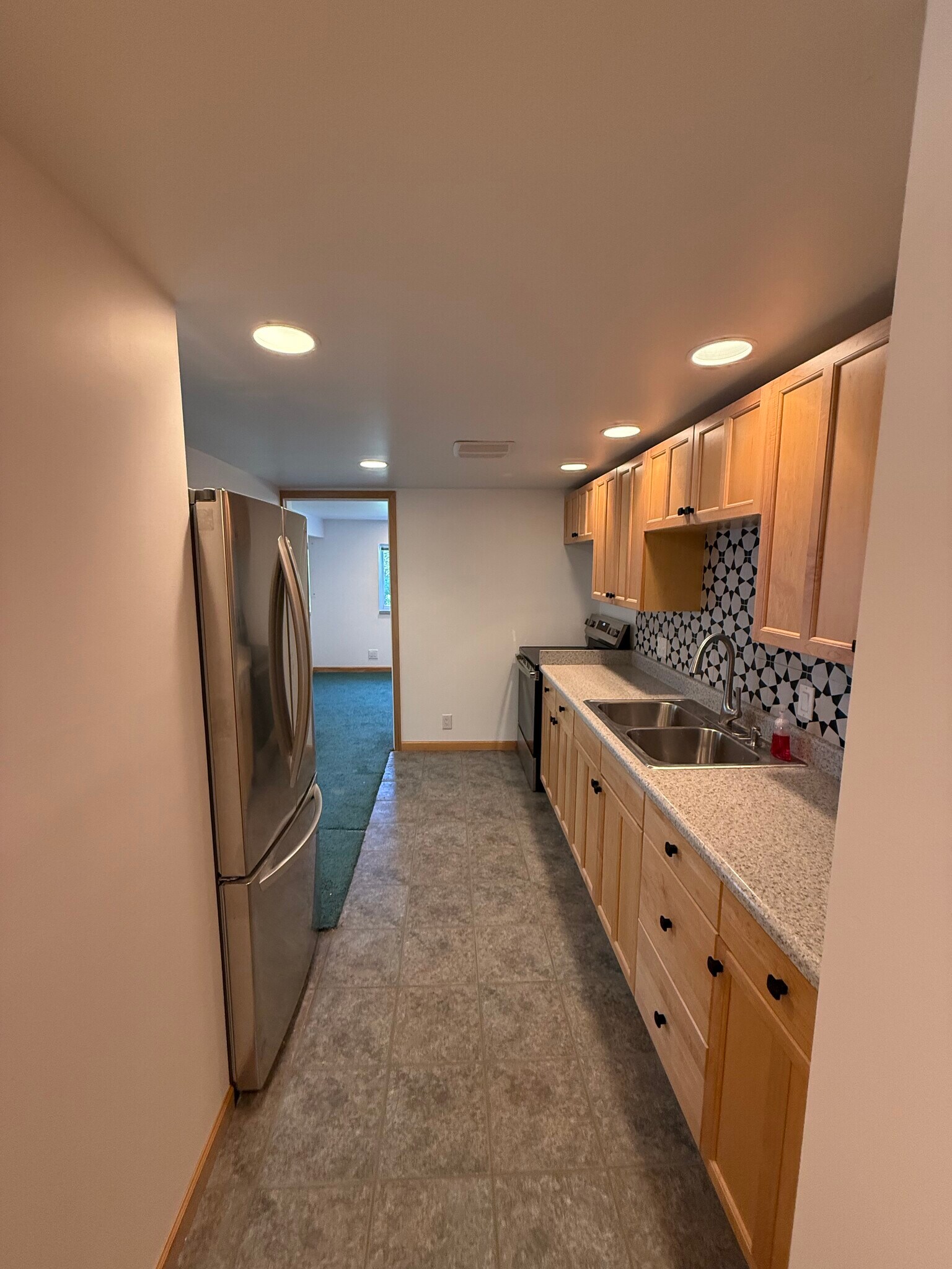 Building Photo - 306 S 193rd St