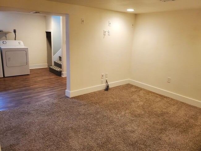 Building Photo - 4BR/2BA Audubon/Downriver Area Home