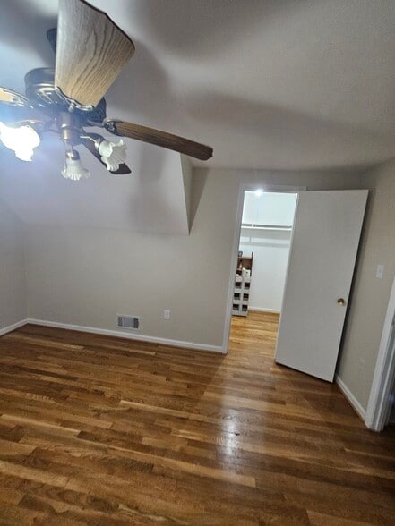 Building Photo - 8104 Glover Ct