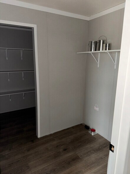 Building Photo - 300 Patriot Ln