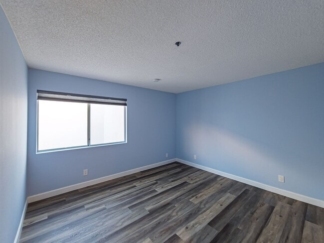 Building Photo - Stylish Condo in the Heart of Downtown Pasadena