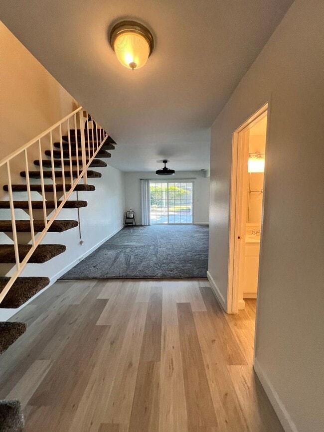 Building Photo - Spacious 2-Story House in Whittier