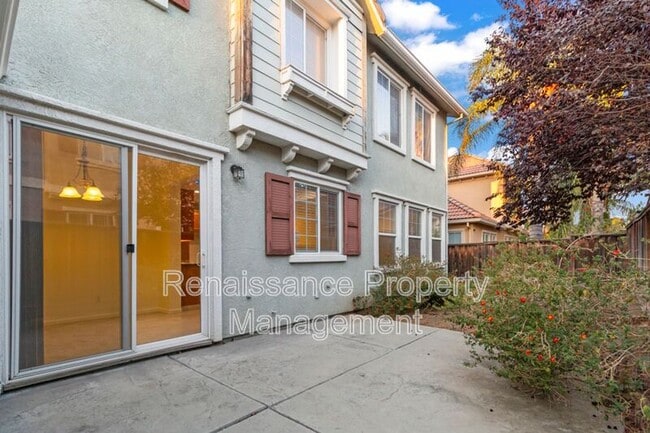 Building Photo - 288 W Fauna Ave