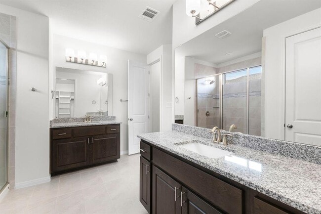 Building Photo - 104 Scenic Hills Cir