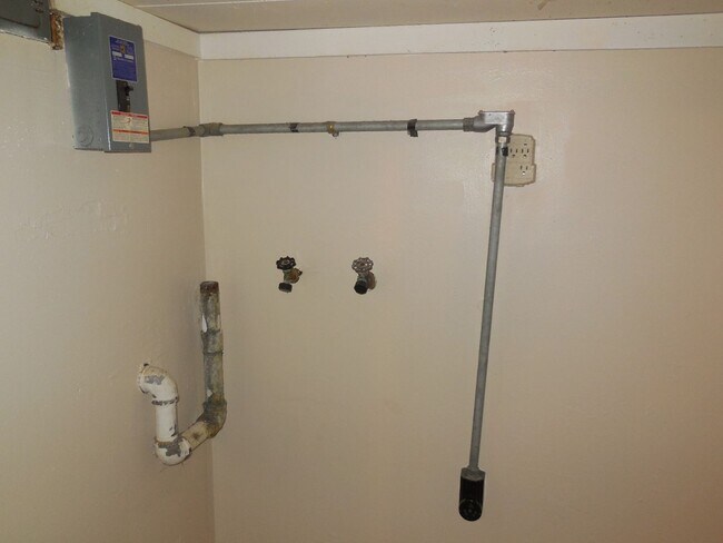 Building Photo - 1228-1230  Olivette