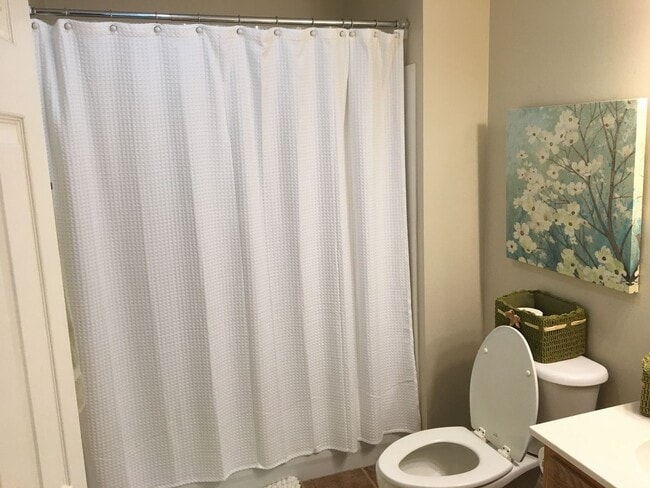 Building Photo - Covington Meadows Townhome Rental