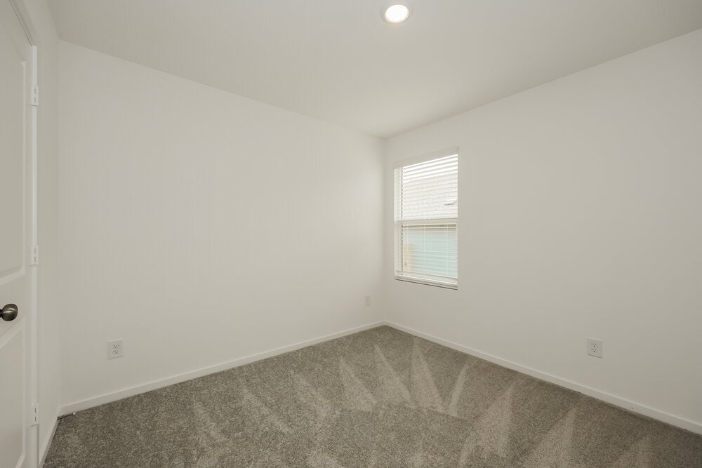 Building Photo - 10701 Revolver Dr