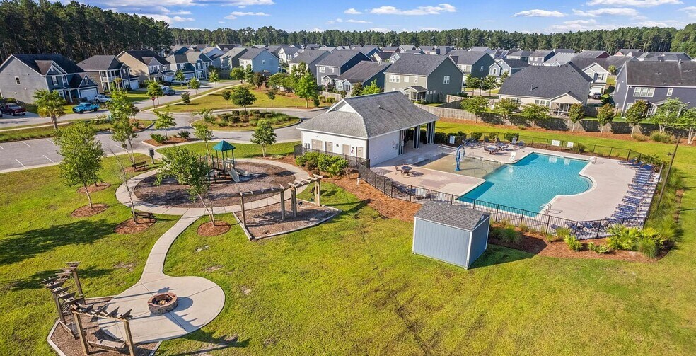 Building Photo - 422 Northern Red Oak Dr