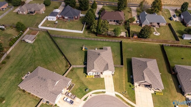 Building Photo - 117 Red Fox Wy