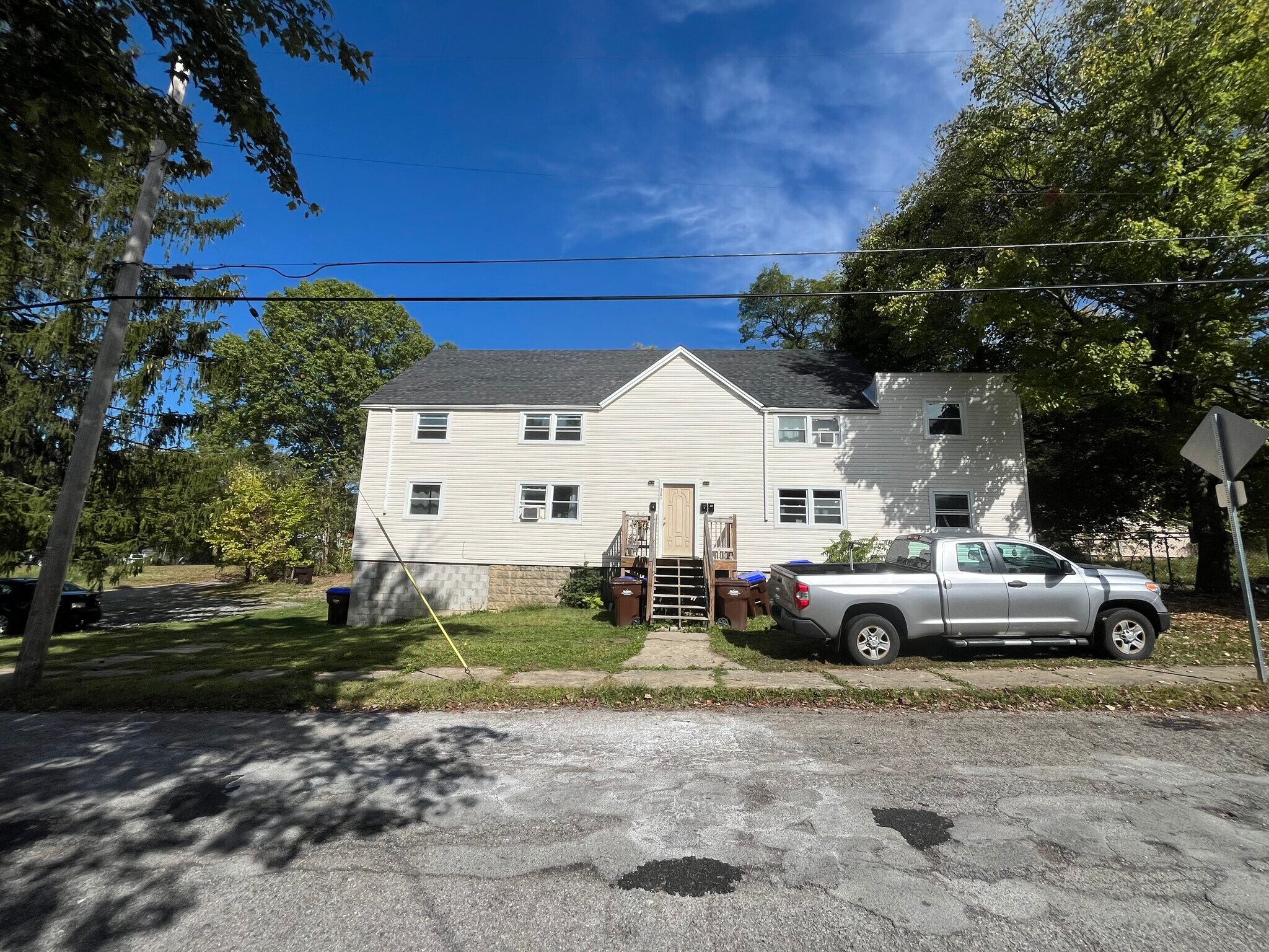 Building Photo - 381 Liberty St