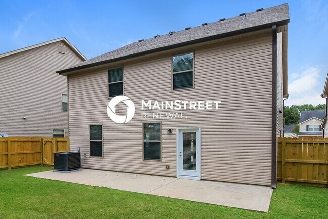 Building Photo - 4 Bedroom Pet-Friendly Home in JONESBORO, GA with Main Street Renewal
