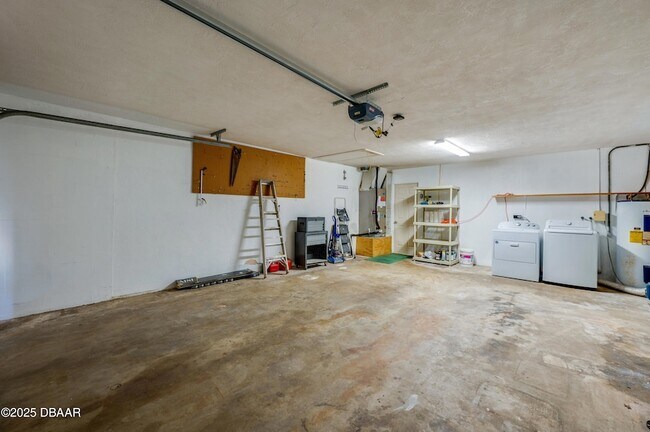 Building Photo - 3718 Paige St