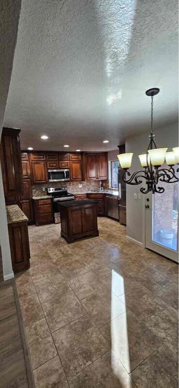 Building Photo - 2308 Shady Tree Ln