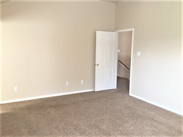 Building Photo - 16842 Blackberry Lily Ln