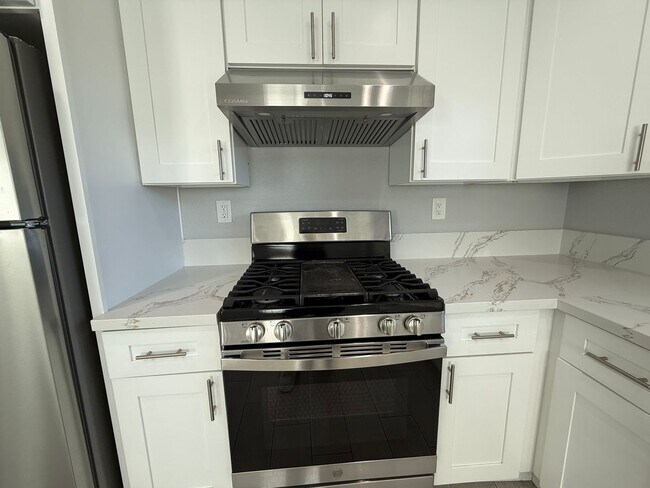 Building Photo - NewB SDS T 3634