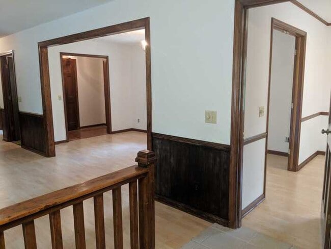 Building Photo - 144 Fern Forest Dr