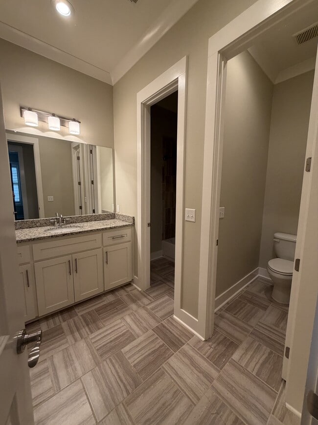 Building Photo - 117 Fern Cove