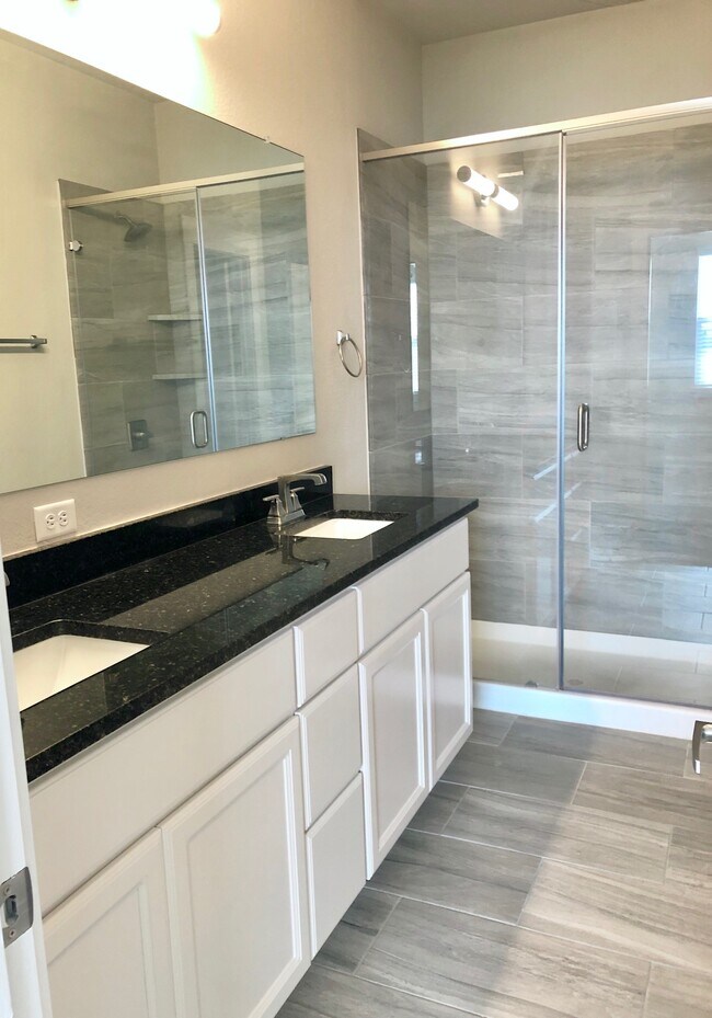 Building Photo - 3919 WS Phillips Pkwy