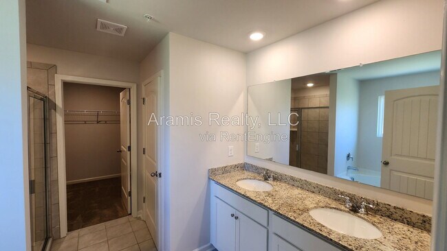 Building Photo - 7670 Demeter Dr