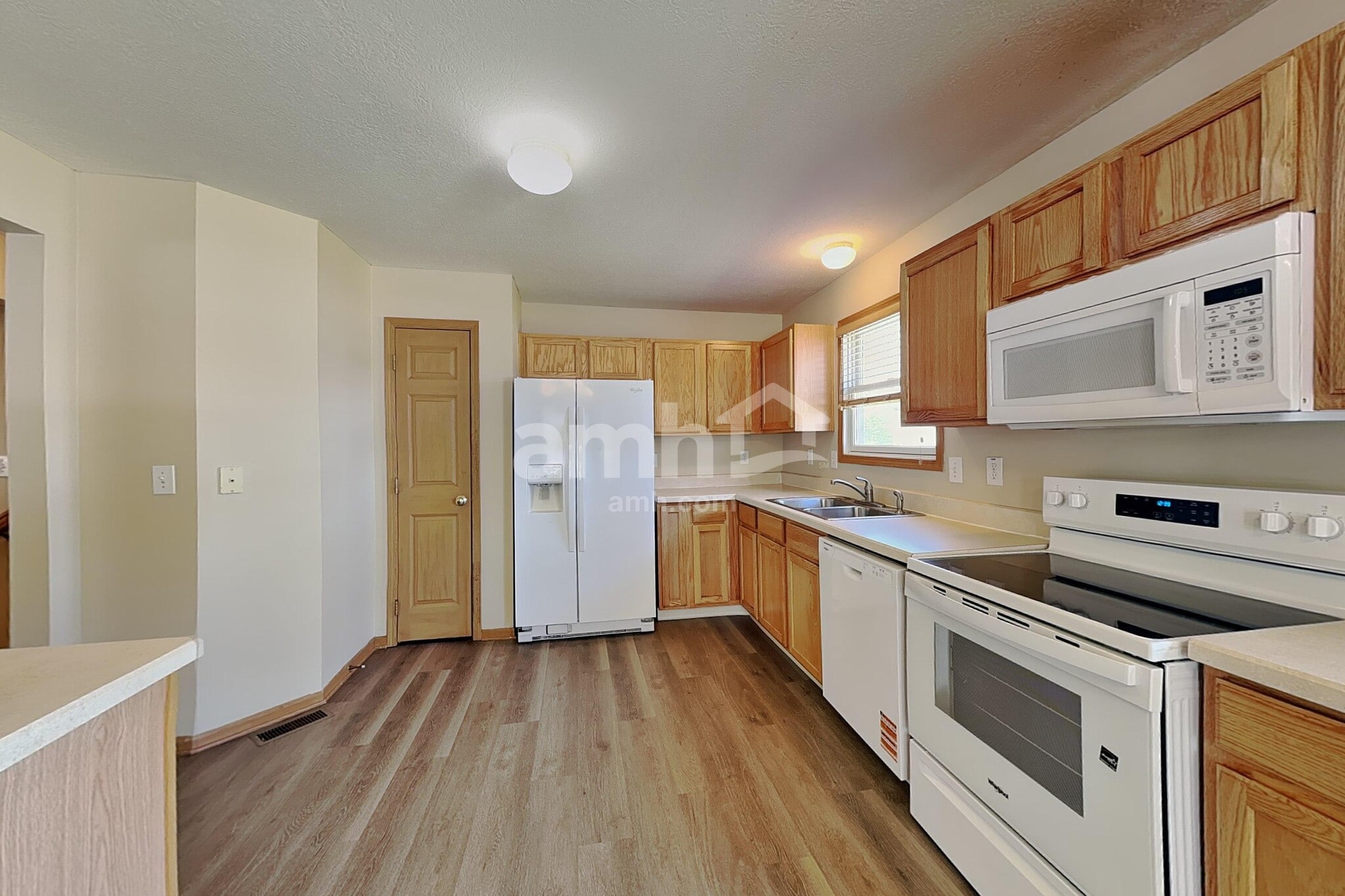 Building Photo - 485 Sycamore Creek St