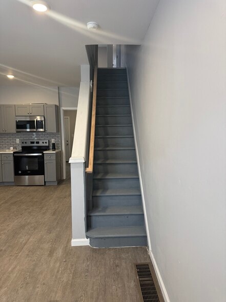 Building Photo - 3917 Melon St