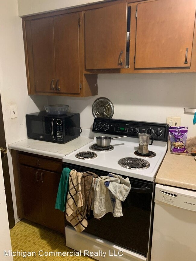 Building Photo - 110 Hill St