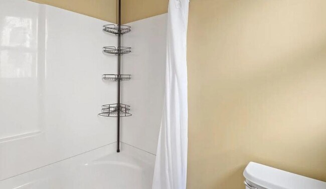 Building Photo - 6 bedroom in Allston MA 02134