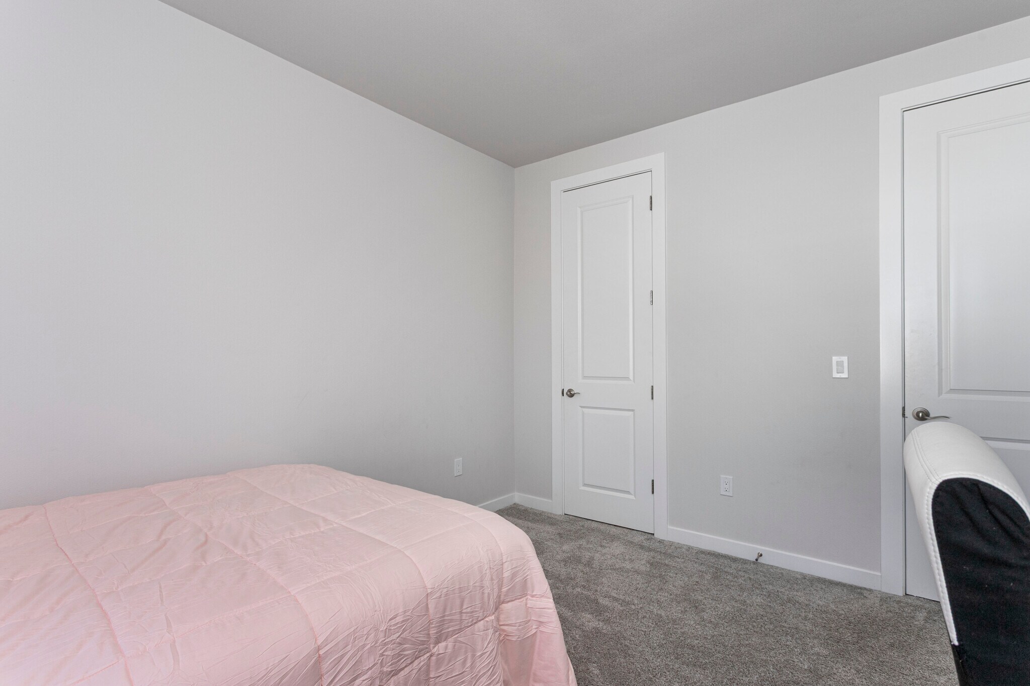 Building Photo - 6533 SW Lupine Ln