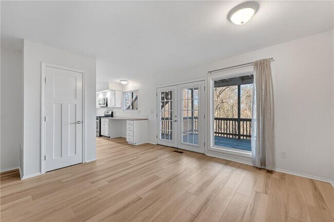 Building Photo - 14804 Dutchmans Dr