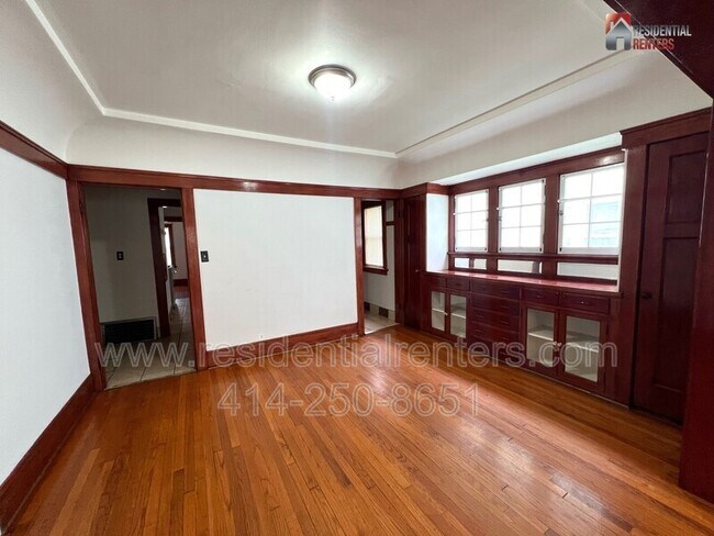 Building Photo - 2728 N 47th St