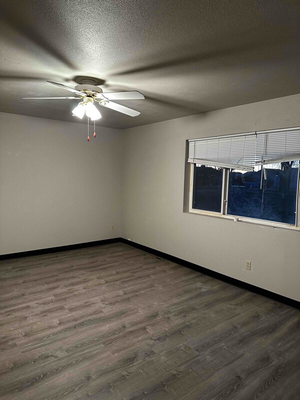 Building Photo - 1206 N 7th St