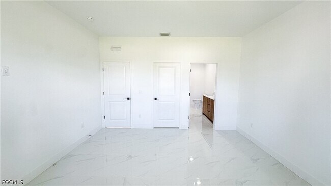 Building Photo - 723 Bering Ave S