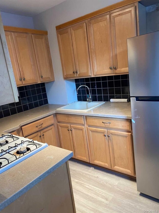 Building Photo - 9 N Gilmore Blvd