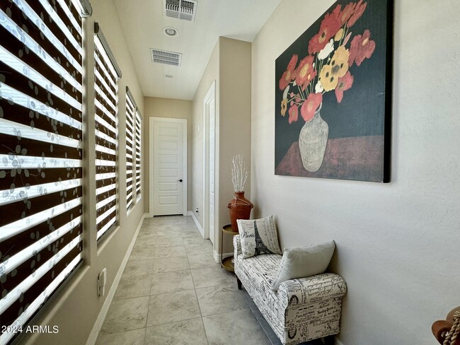 Building Photo - 3453 E Aloe Dr