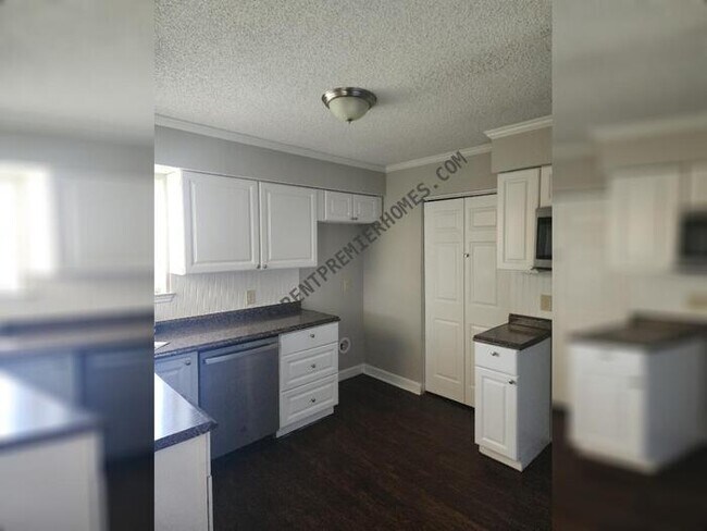 Building Photo - 1805 Dorchester St