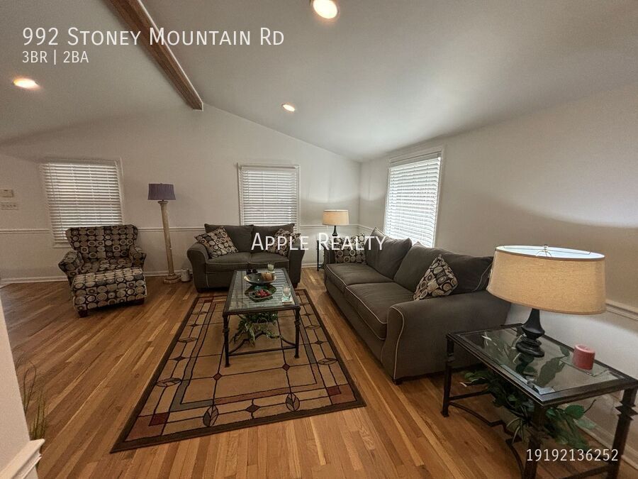 Building Photo - 992 Stoney Mountain Rd